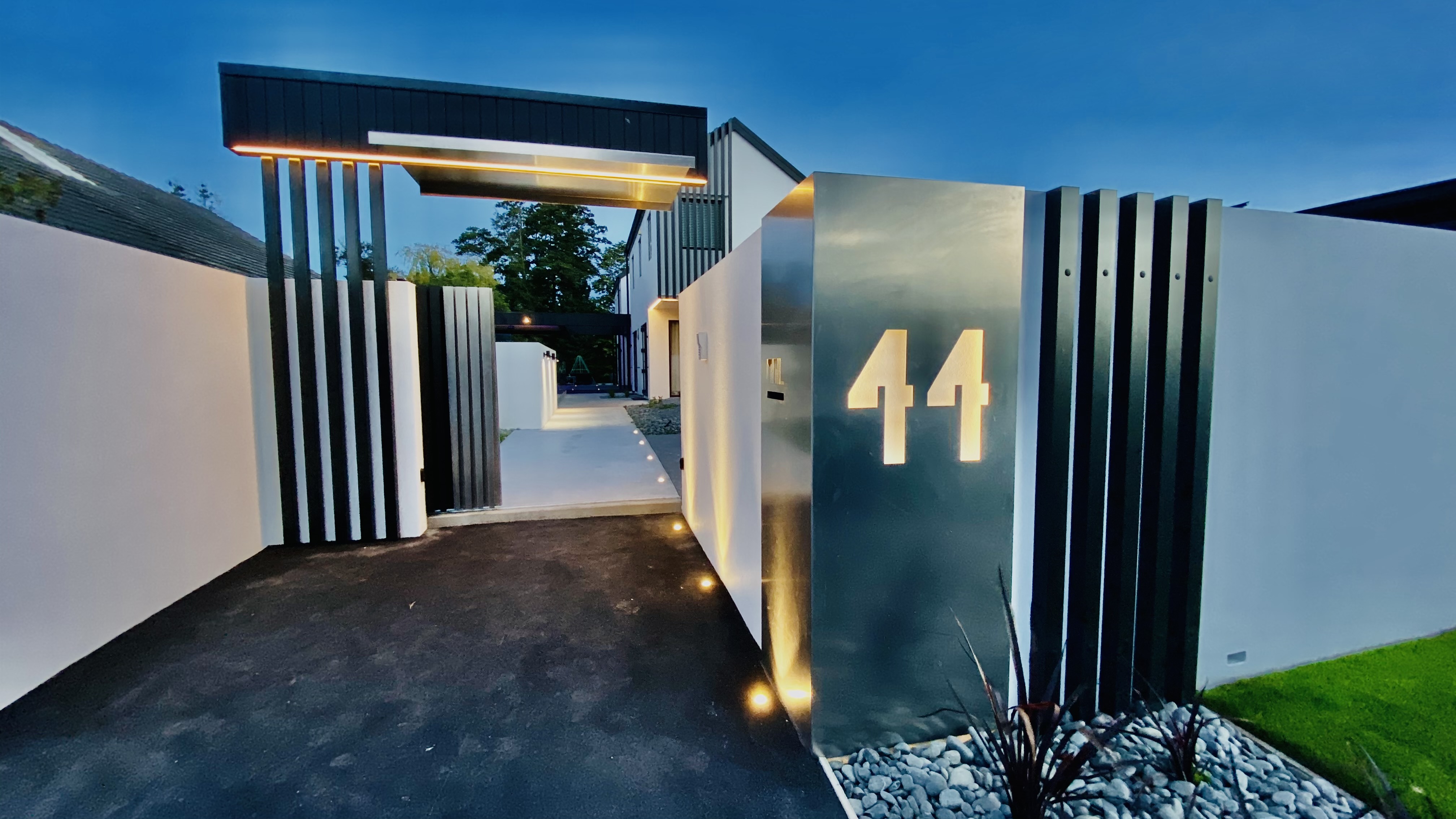 Custom fibre-reinforced concrete outdoor kitchen with integrated BBQ